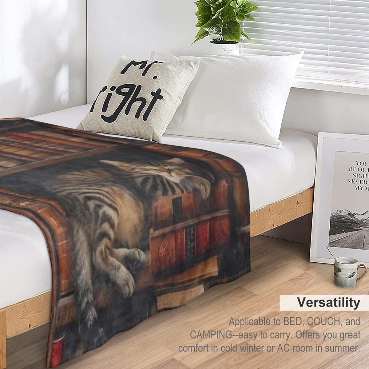Cozy vintage book and cat print shawl blanket - soft plush flannel, perfect for book lovers and readers, ideal for birthdays and Christmas, perfect for beds, sofas and chairs, all year round