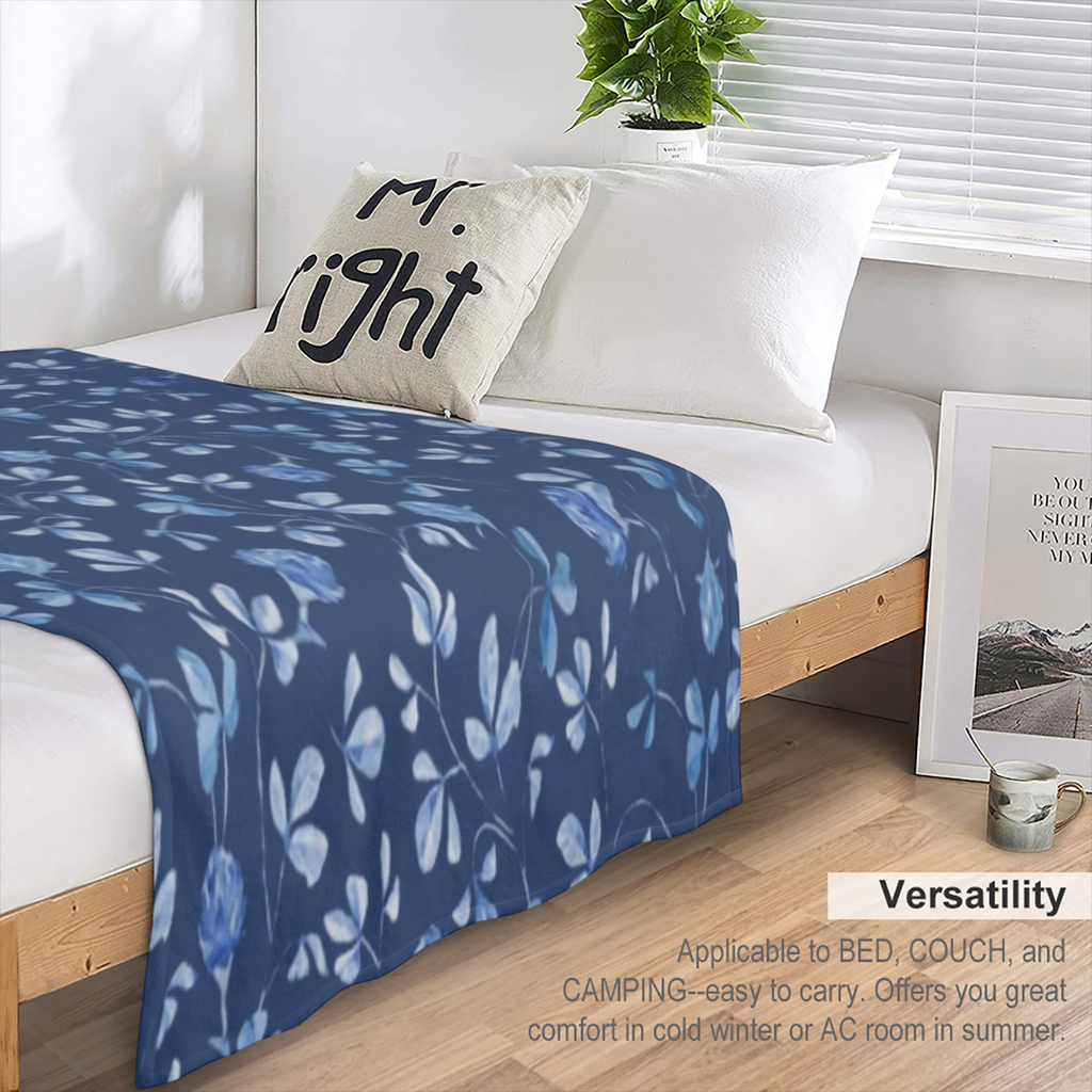 Blue Throw Blanket, Navy Blue Floral Flowers Throw Blanket, Decorative Soft Cozy Flannel Blanket for Home Bed Sofa Couch Chair
