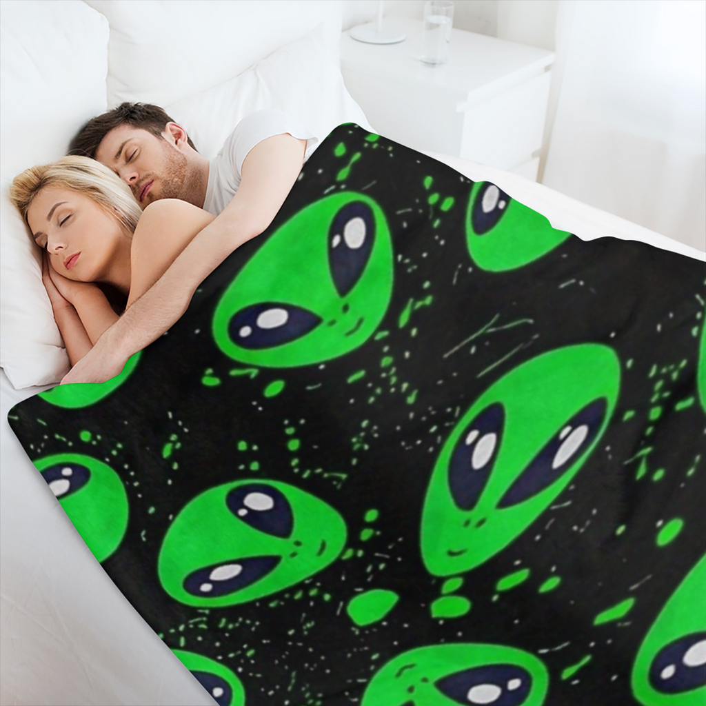 Contemporary Alien Pattern Flannel Throw Blanket - Hypoallergenic, Tear- Resistant, Knitted, All- Season, Multipurpose Blanket for Sofa, Nap, Travel - Green Digital Print Fleece, 100 Polyester