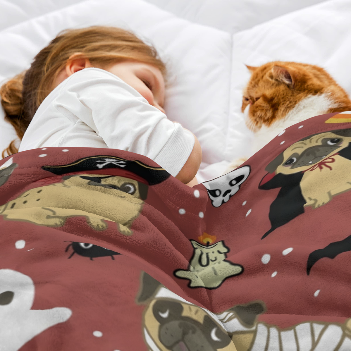 Halloween-Themed Pug Pattern Blanket | Perfect for Home Decoration, Sofa Layering, Bed Cover, and Halloween Parties, Adding Festive Atmosphere to Your Space with Cute Pugs in Pirate, Vampire, Mummy De