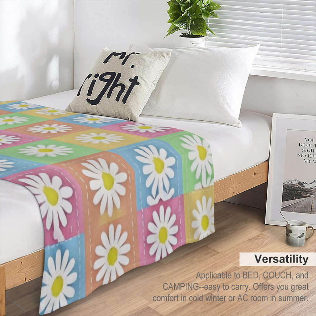 Cozy Daisy Plaid Flannel Throw Blanket - Ideal for Travel Naps Office Relaxation Picnics Beach Camping 01