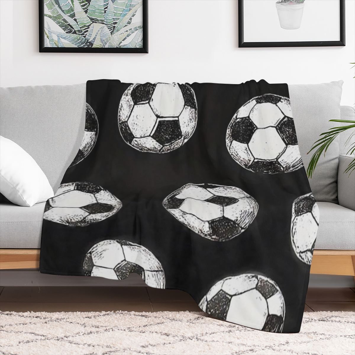 1pc Football Printed Blanket - Lightweight Flannel Throw for Sofa Bed Travel Livingroom Office Couch Chair And Bed - Digital Printing Fleece Blanket with Soft And Warm Flannel Fabric Gifts for Family