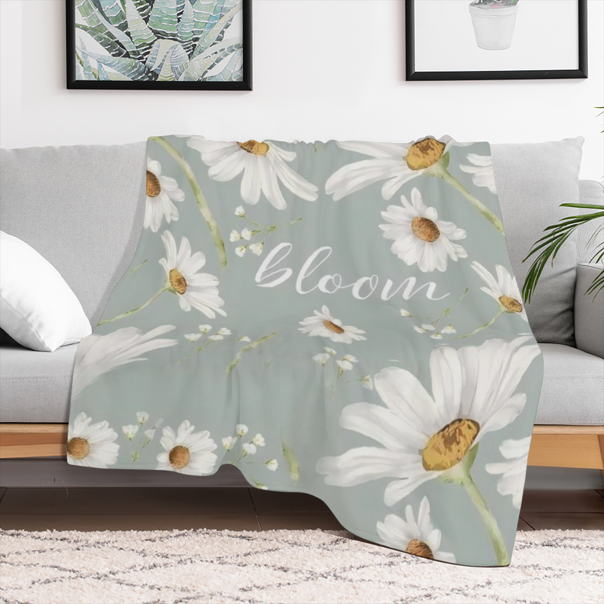 Cozy Daisy Pattern Soft Flannel Throw Blanket - All- Season Comfort Knit Polyester Lightweight Digital Print TV Blanket for Sofa 200- 250g Square Weight