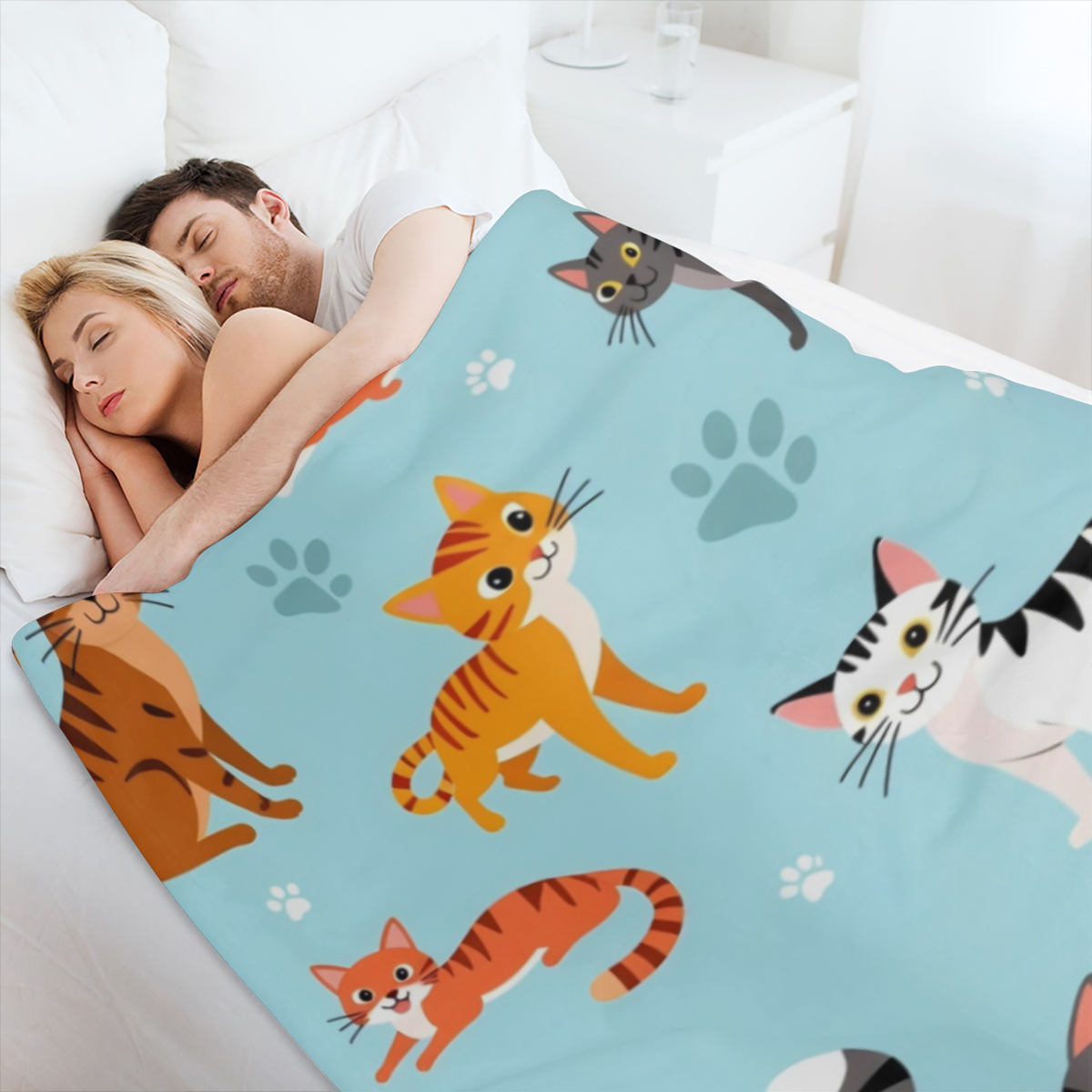 1pc Soft and Warm Forest Mushroom Pattern Flannel Blanket - Perfect for Home, Travel, and Camping