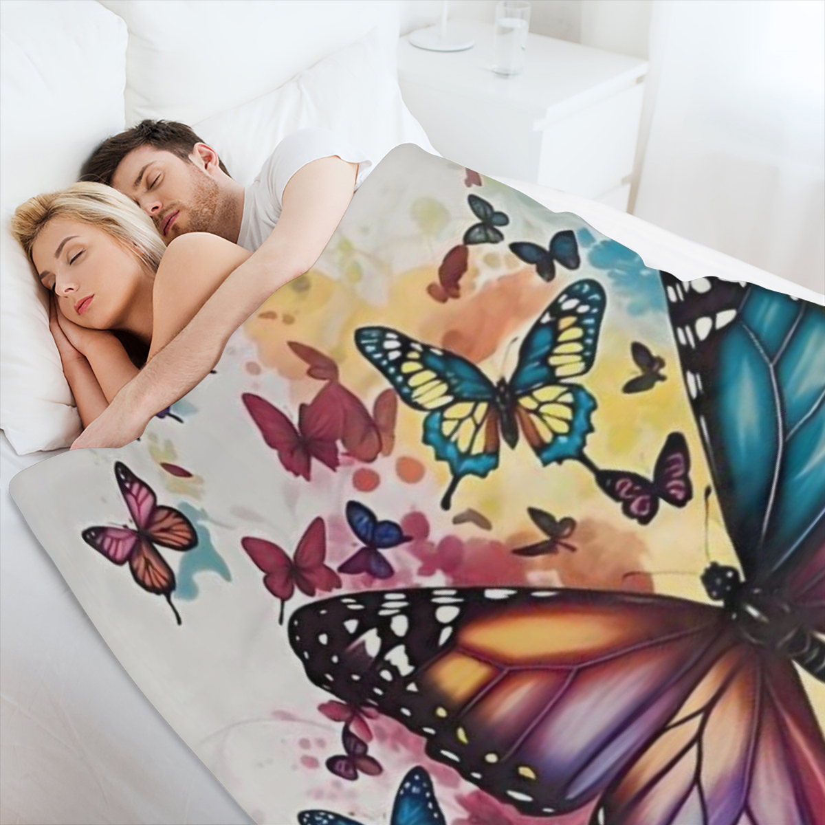 1 Comfortable and Stylish Colorful Butterfly Printed Flannel Throw Blanket Glamorous Design Machine Washable Perfect for All Seasons Suitable for Sofa Bed Office and Travel Ideal Birthday Gift for Fri