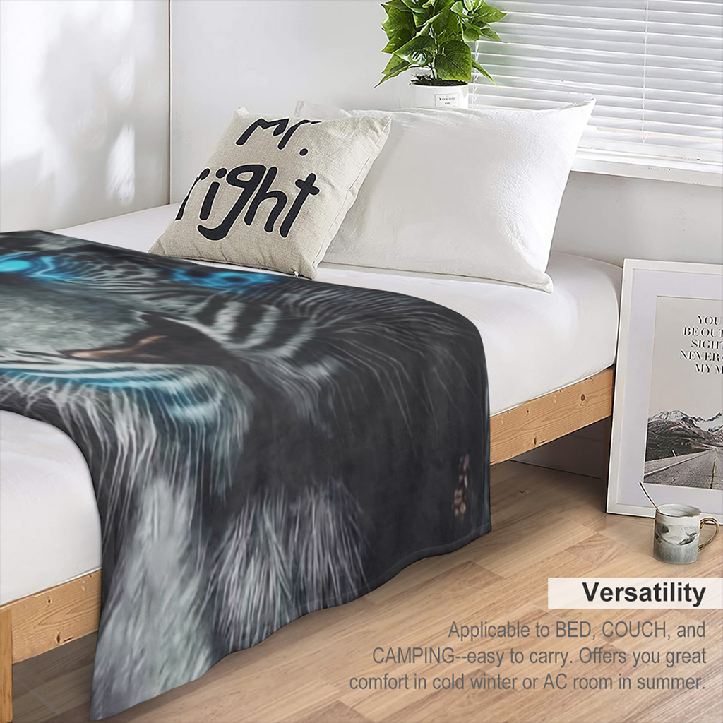 Blue- Eyed Wolf Flannel Digital Print Air Conditioning Blanket - Comfortable & Soft, Perfect for Sofa Cover, All- Season Use, Polyester Blend, 200- 250 gsm, Allseason CoveringPlayful DesignSoft Textur
