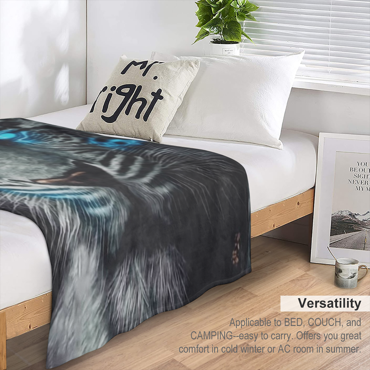 Blue- Eyed Wolf Flannel Digital Print Air Conditioning Blanket - Comfortable & Soft, Perfect for Sofa Cover, All- Season Use, Polyester Blend, 200- 250 gsm, Allseason CoveringPlayful DesignSoft Textur