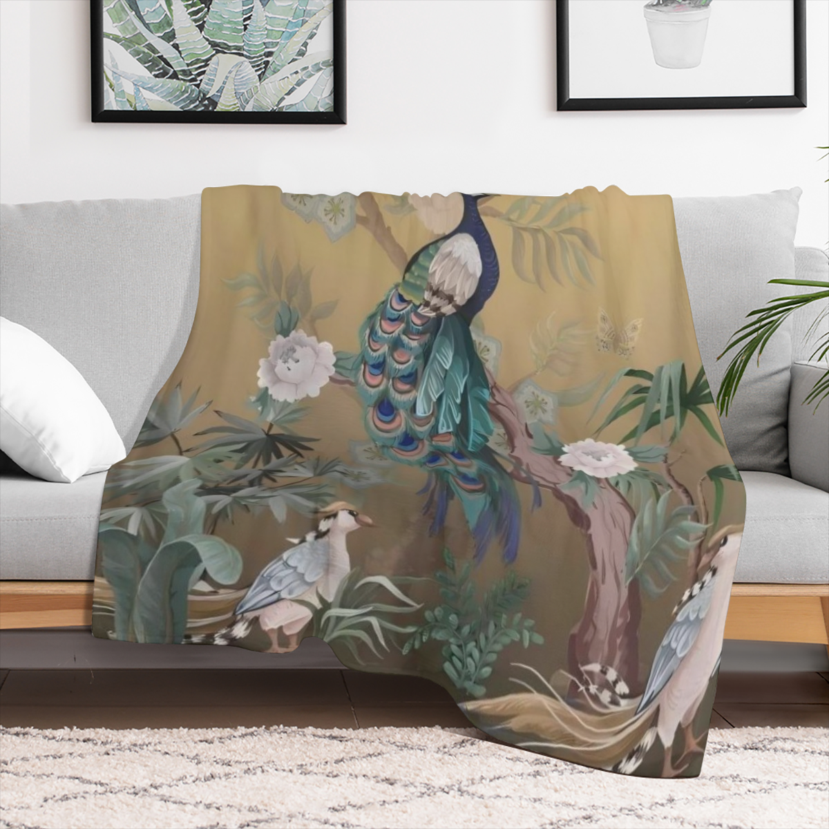 Beautiful Peacock Flannel Throw Blanket Soft And Cozy, Warm And Fuzzy, Lightweight for Easy Travel, Elegant Decor for Couch or Bed, Perfect for Living Room or Outdoor Use for Women Adults