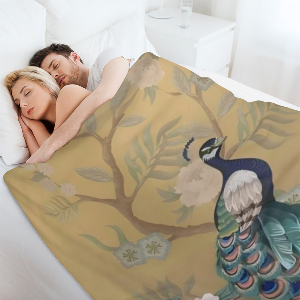 Beautiful Peacock Flannel Throw Blanket Soft And Cozy, Warm And Fuzzy, Lightweight for Easy Travel, Elegant Decor for Couch or Bed, Perfect for Living Room or Outdoor Use for Women Adults