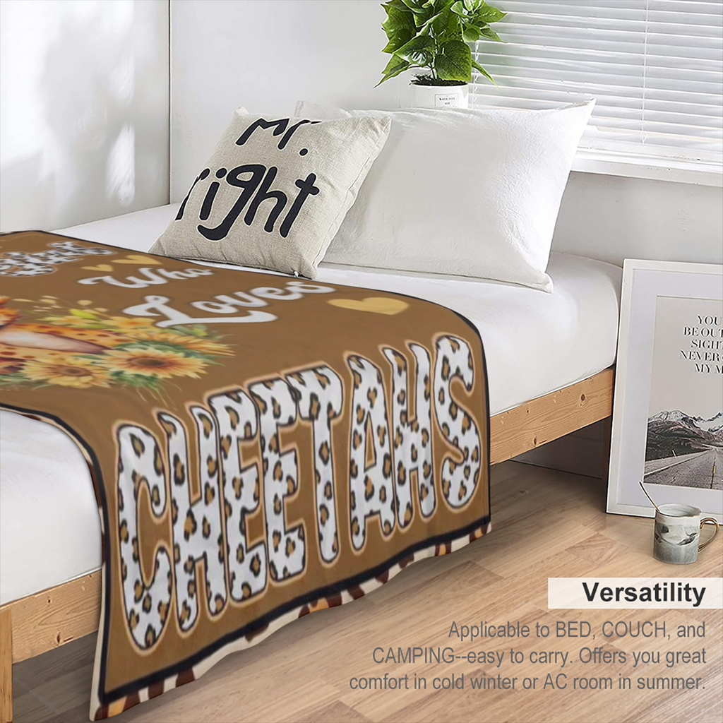 Cheetah- Themed Flannel Blanket Multi- Size Cozy Throw for All Seasons Soft Polyester, Machine Washable Leopard & Sunflower Print Ideal Gift for Cheetah Lovers Suitable for Bed & Couch Perfect for Bir
