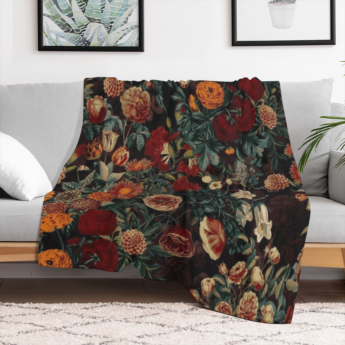 Contemporary Style Skull and Red Rose Floral Fleece Throw Blanket - Soft, Warm, and Comfortable for Sofa, Bed, Travel, and Office - All- Season Knitted Polyester Blanket with Digital Print - 1PC