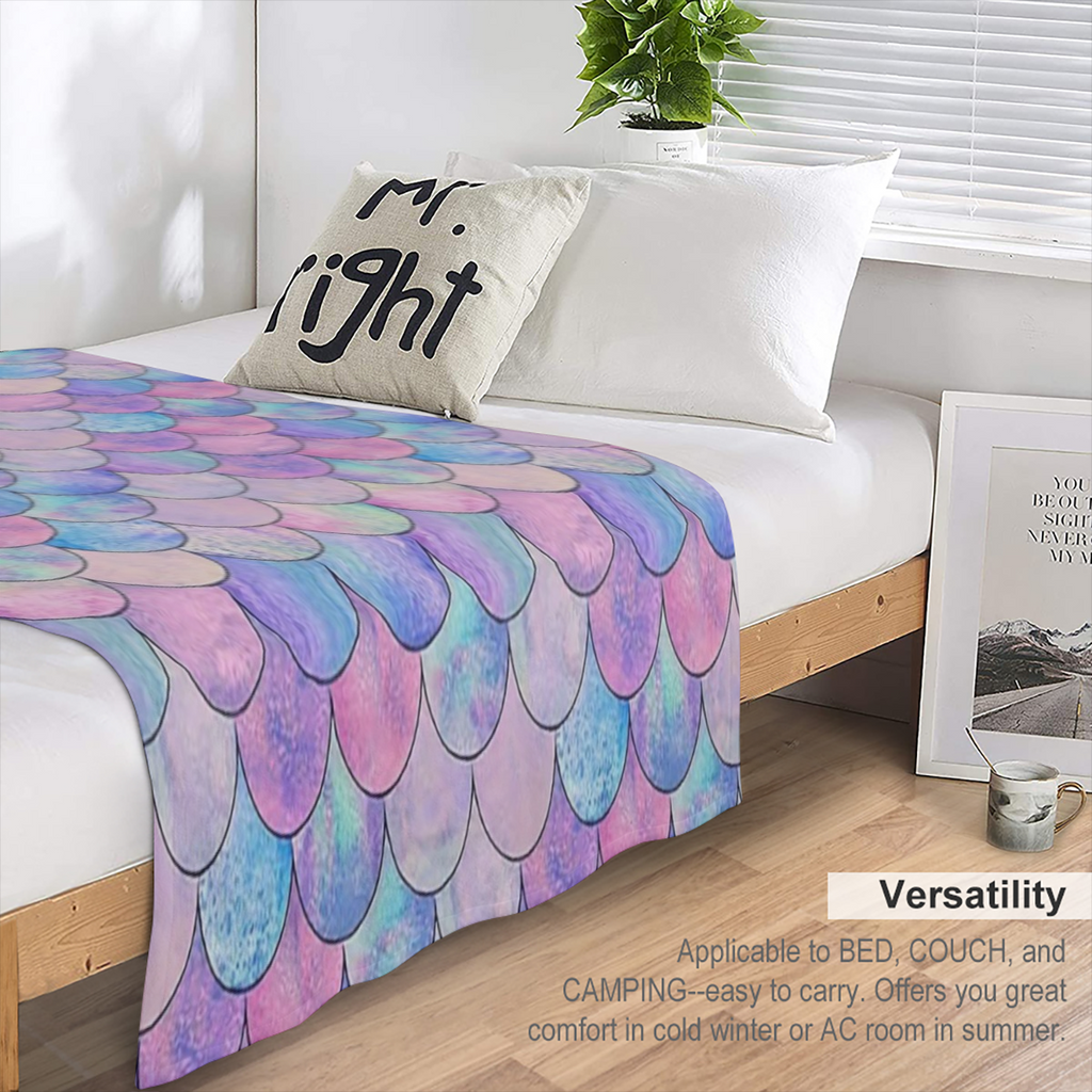 1pc Mermaid Scale Ombre Reversible Flannel Fleece Throw Blanket, Soft Knit Microfiber Multifunctional All-Season Bed Sofa Decorative Blanket with Machine Washable Digital Print