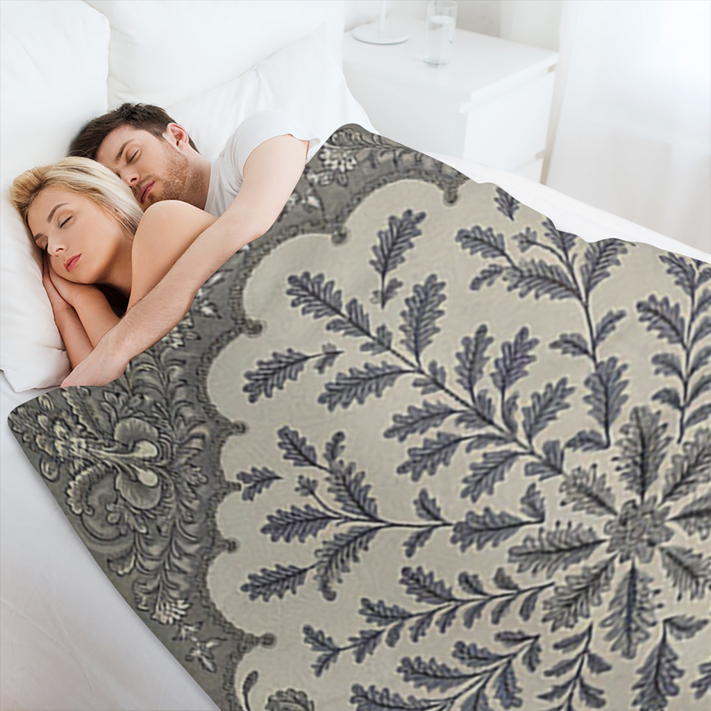 1pc Vintage Floral Blanket Grey and Beige Oak Leaf Print Suitable for Sofa Decor Bed Decor Living Room Decor Bedroom Decor Home Decor and Wall Decor.