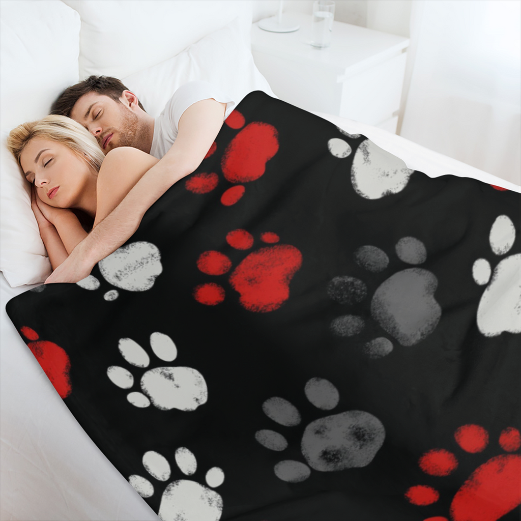 1pc Cozy & Colorful Dog Paw Print Flannel Throw Blanket - Soft, Warm for Couch, Naptime, Camping & Travel - Ideal Gift for Pet Lovers