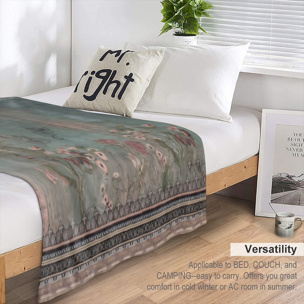 1pc Vintage Floral Print Flannel Blanket - Soft Cozy Polyester Non-Woven Fabric, All-Season Warmth for Couch, Bed, Office, Camping, Travel - Ideal Gift Blanket
