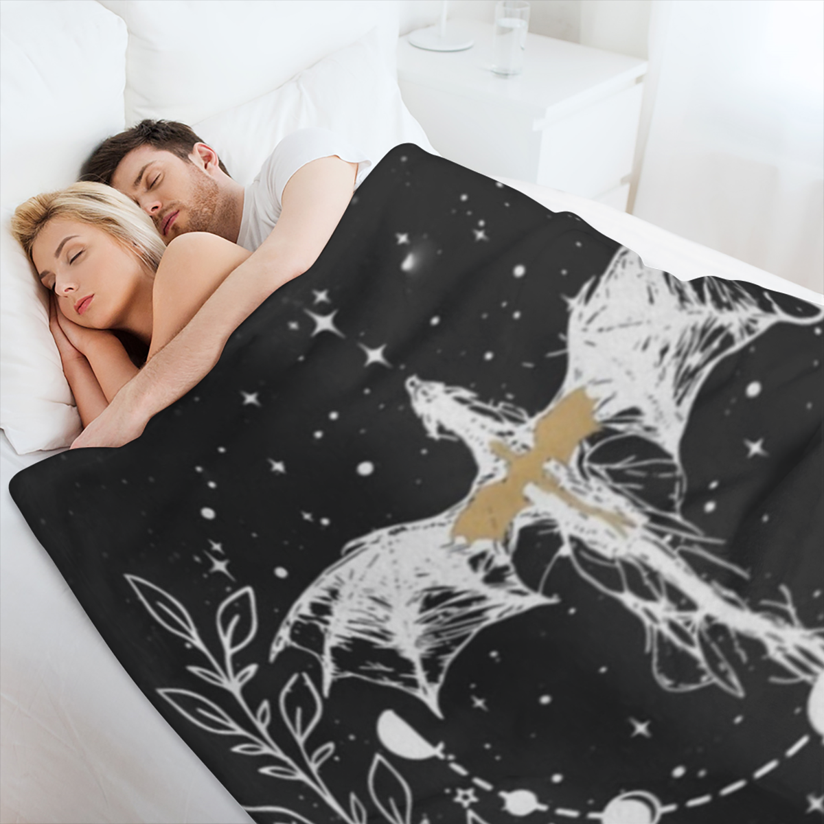 Basgiath Empyrean War College Dragon Fourth Rider Wing Throw Blanket Ultra- Soft 100 Polyester Flannel Black & White Fantasy Design with Celestial Motifs Ideal for Reading Nooks & Gifts All- Season Co