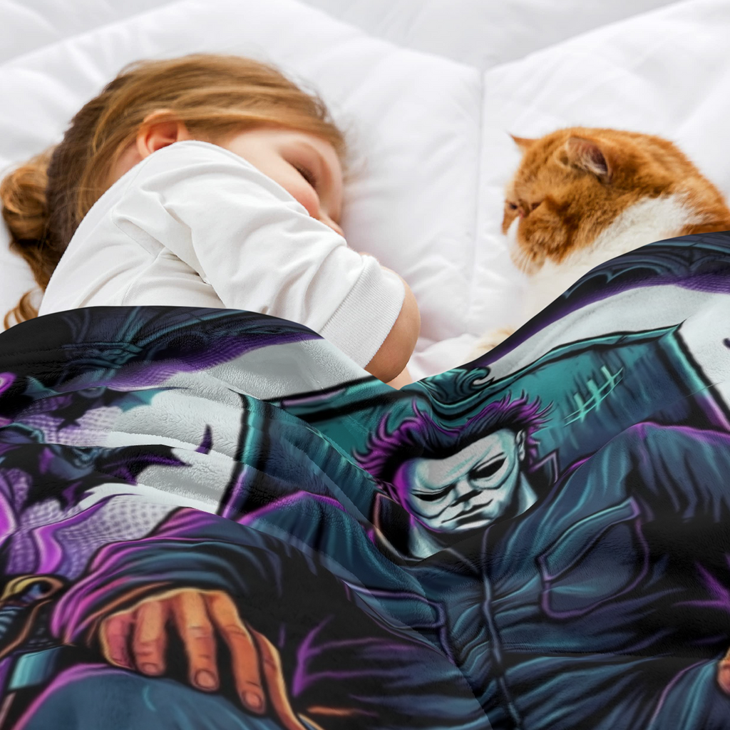 Horror Movie Halloween Blanket - Soft Flannel Throw with Michael Myers Design, Purple & Black Halloween Theme, All-Season Couch, Bed, Camping, Office Decor - Perfect for Horror Fans & Halloween Partie