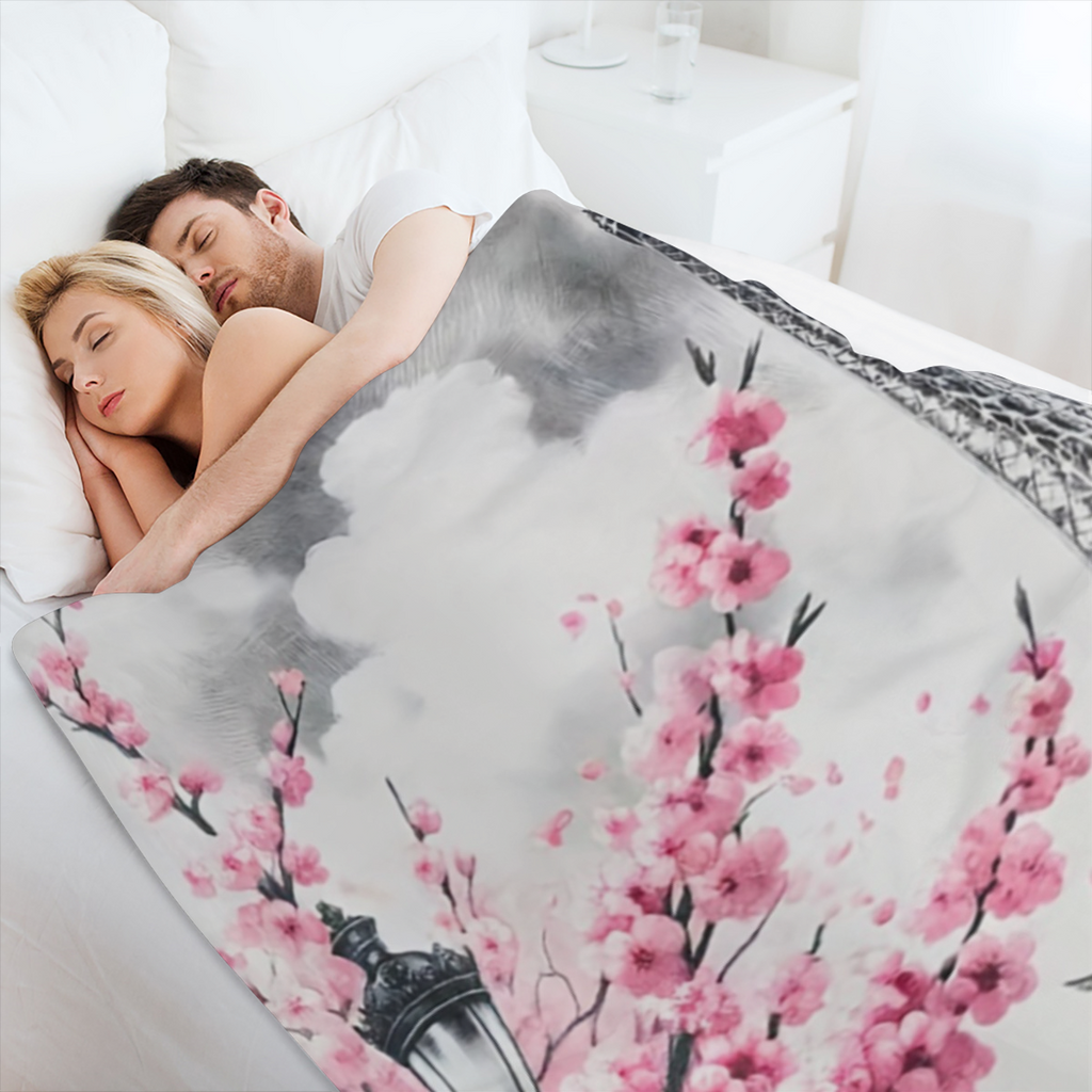 A Paris Eiffel Tower design cover blanket shawl blanket, Paris blanket gift ladies blanket, with pink cherry blossom Paris Eiffel Tower cover blanket, soft, comfortable and lightweight, suitable for r