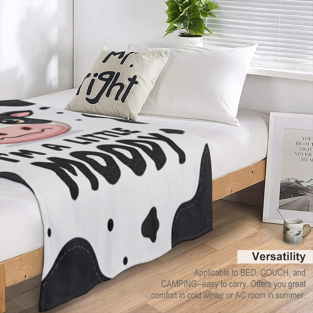 Cozy Mushroom Print Flannel Throw Blanket - Soft, Warm & Lightweight for Couch, Bed, Travel, Camping - Versatile All- Season Gift
