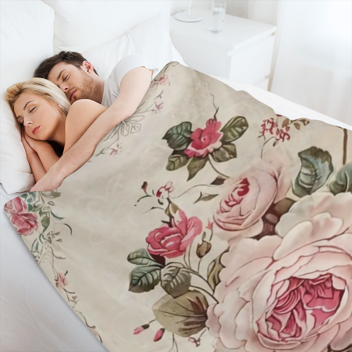 1 pink floral print flannel blanket Novelty Flannel blanket Soft and comfortable nap Office School and family picnic trip gift Flannel blanket