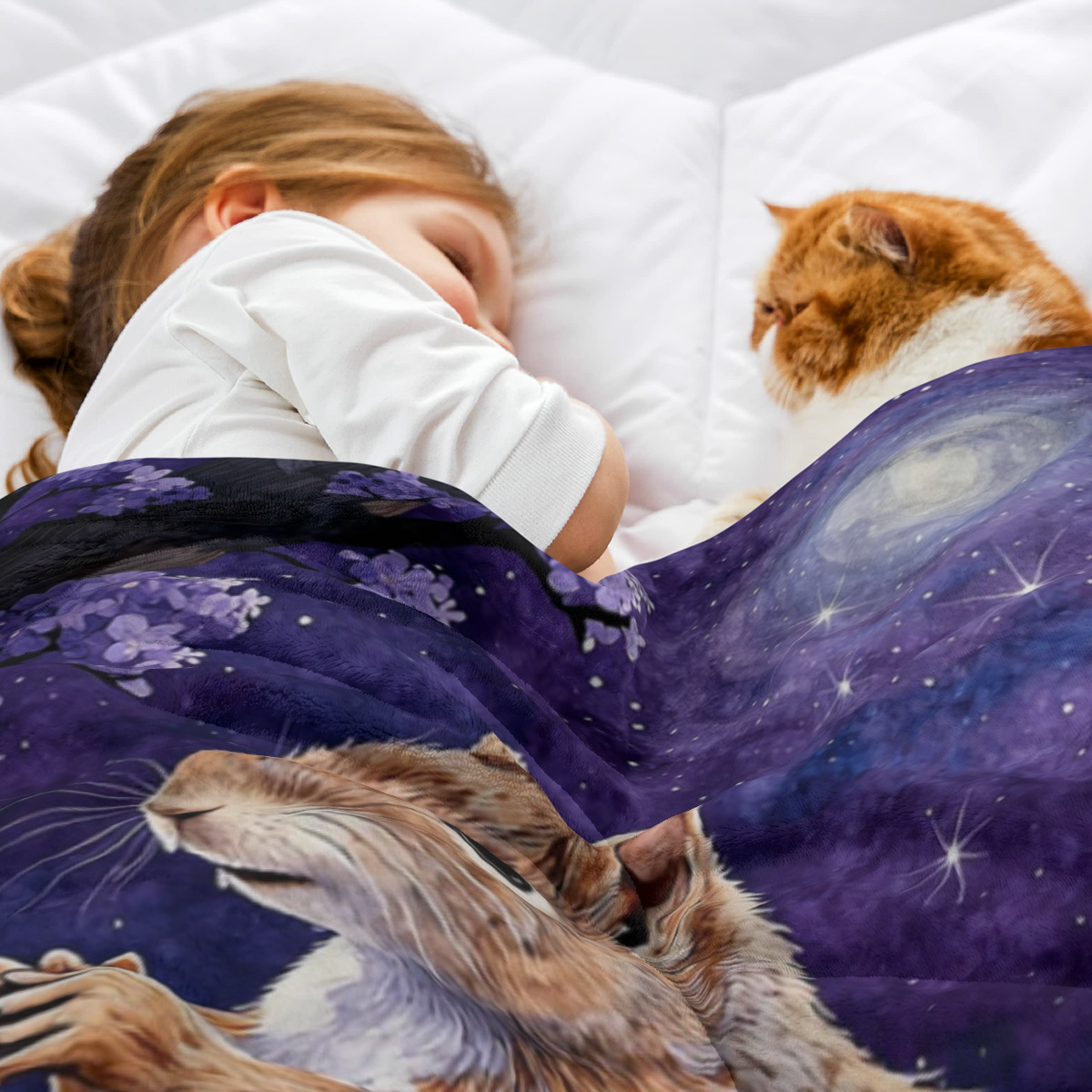 1pc Lavender Squirrel Print Flannel Throw Blanket - Soft Warm Suitable for Couch, Bed, Travel & Camping | Lightweight Cozy Bedspread with Lavender & Squirrel, -Season Bedding for,,, Decor