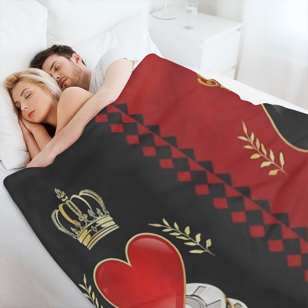A queen and king themed plush blanket, geometric pattern, digital print, all seasons, modern style, knitted fabric, polyester, perfect for Valentine' s Day, birthdays, anniversaries - very comfortable