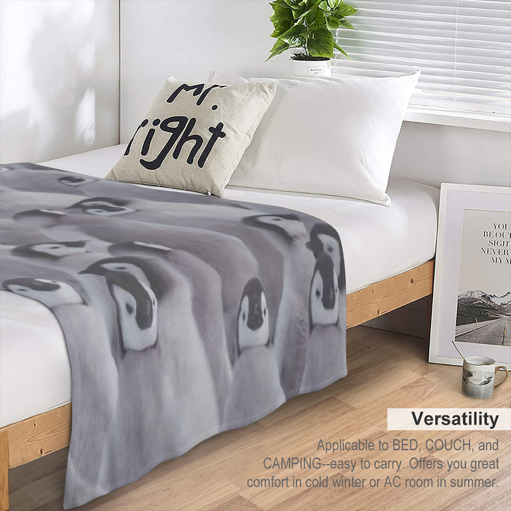 1pc Penguin Print Flannel Blanket - All- Season Chunky Knit Polyester, Hand Wash, Tear Resistant, Applique Embellished, Ideal for Camping & Home Decor