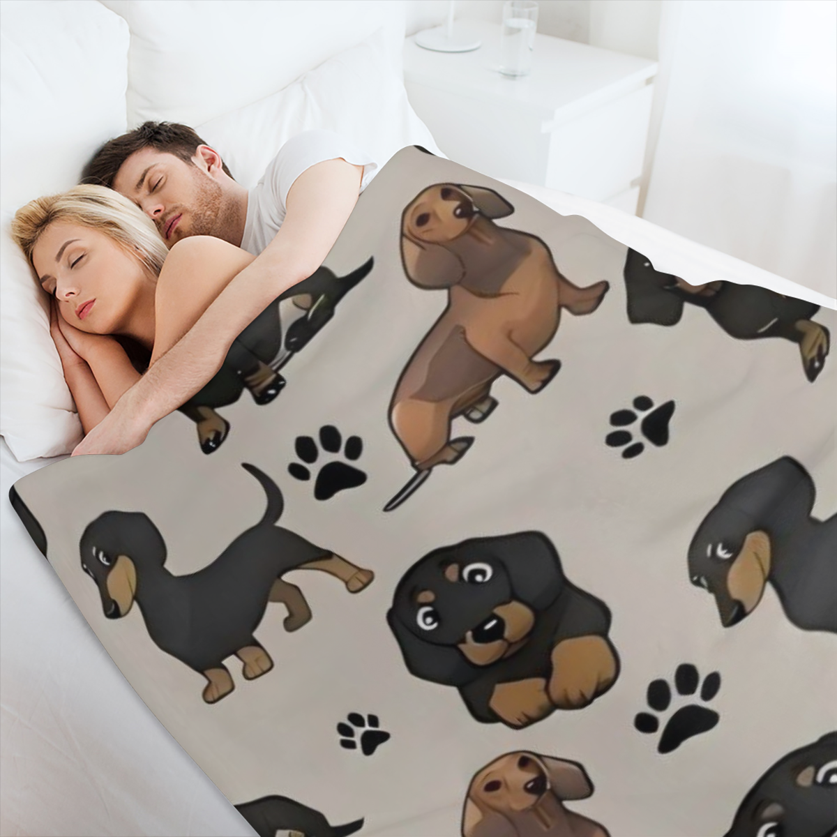 1pc Cute Dachshund with Dog Paws Printed Flannel Throw Blanket, Throw Blanket Sofa Blanket Bed Blanket, Suitable for Home Decoration Camping Travel Giveaway Gift